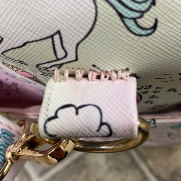 ✨Host Pick✨Under One Sky Unicorn Weekender Duffel Bag Gold Accents, Pink… - Picture 12 of 12